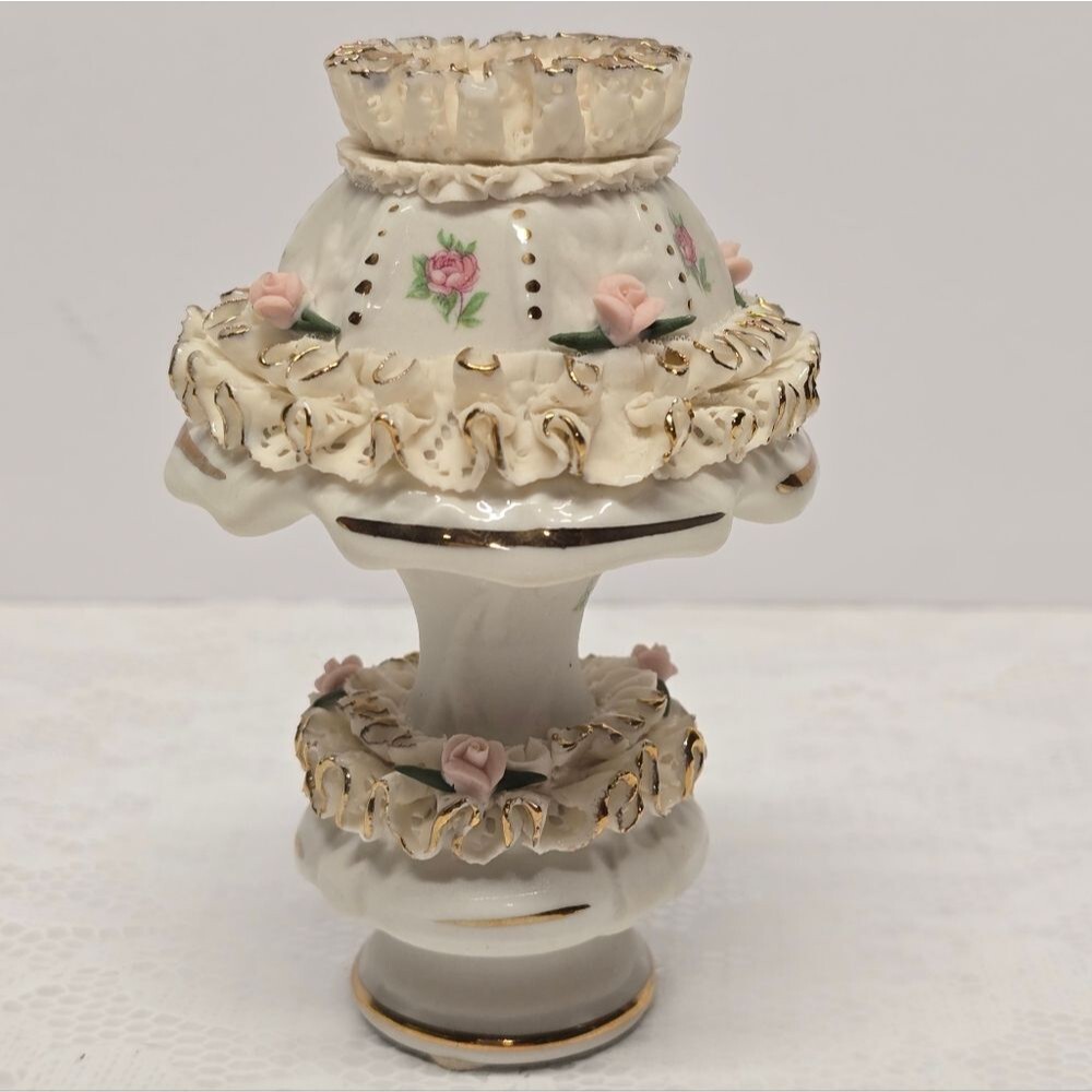 Vintage Capodimonte Victoria Lamp Shaped Cameo Top Floral Ornate Figurine